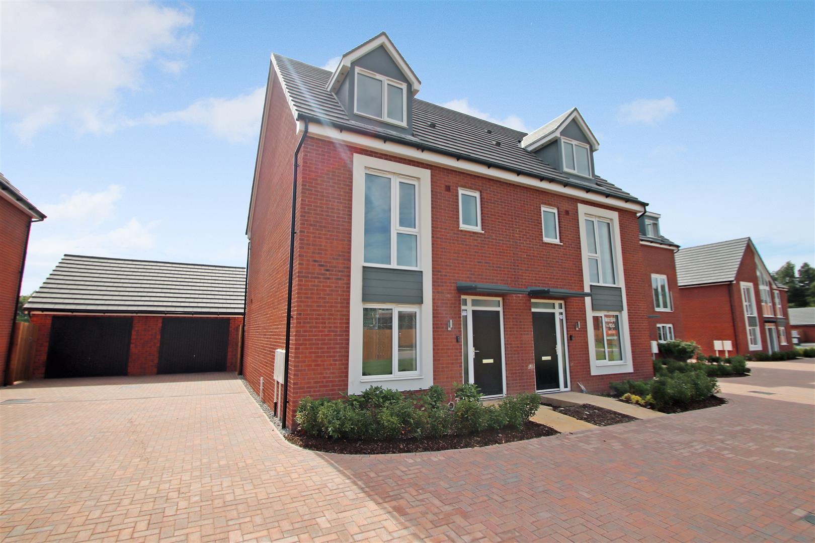 4 Bedroom Property For Sale in StokeOnTrent, Victoria Park £250,000